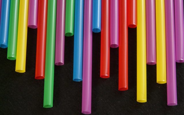 Want plastic utensils or straws with your takeout in WA? You’ll need to ask for them.