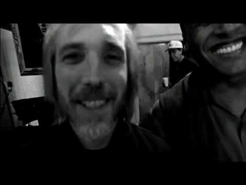 WATCH: Rare Tom Petty Wildflowers Documentary